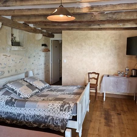 Domaine De La Rue Bed & Breakfast La Berthenoux Exterior foto